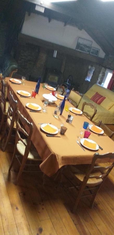 Cedres Bleus De Joany Chez Nathalie Viviez エクステリア 写真